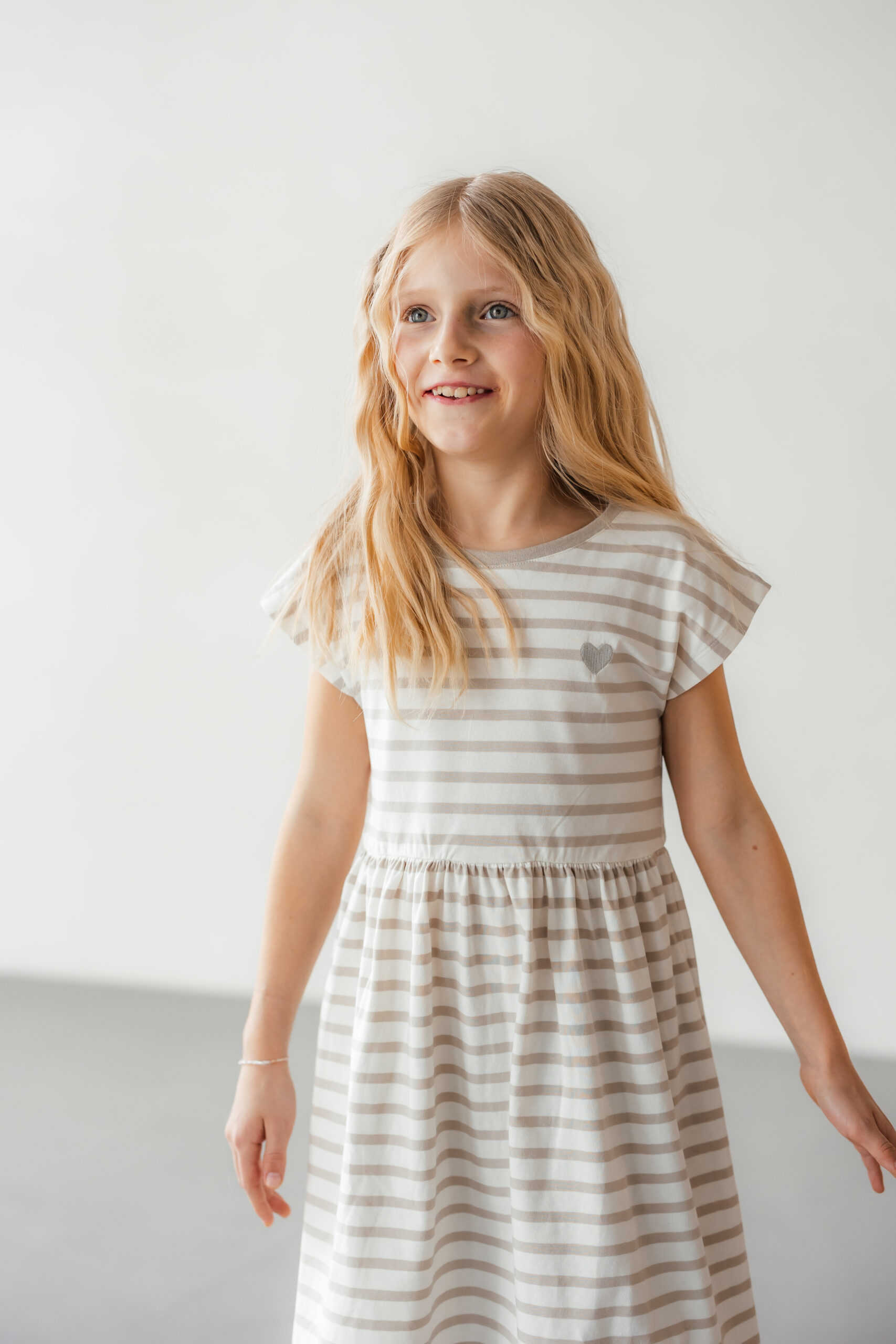 Jersey-Kleid "Lina" sand – Bild 4