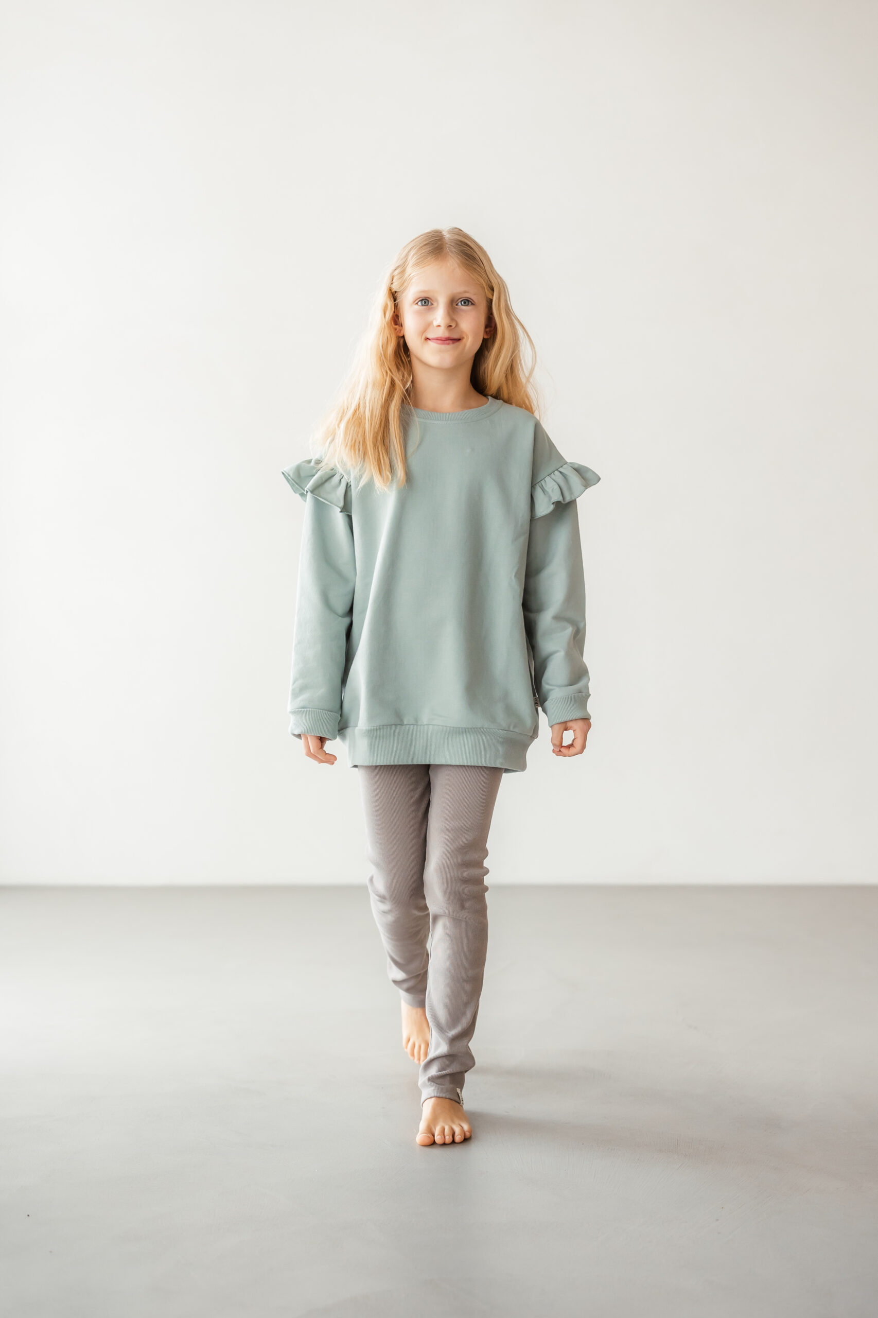 Sweatshirt "Ava" mint – Bild 7