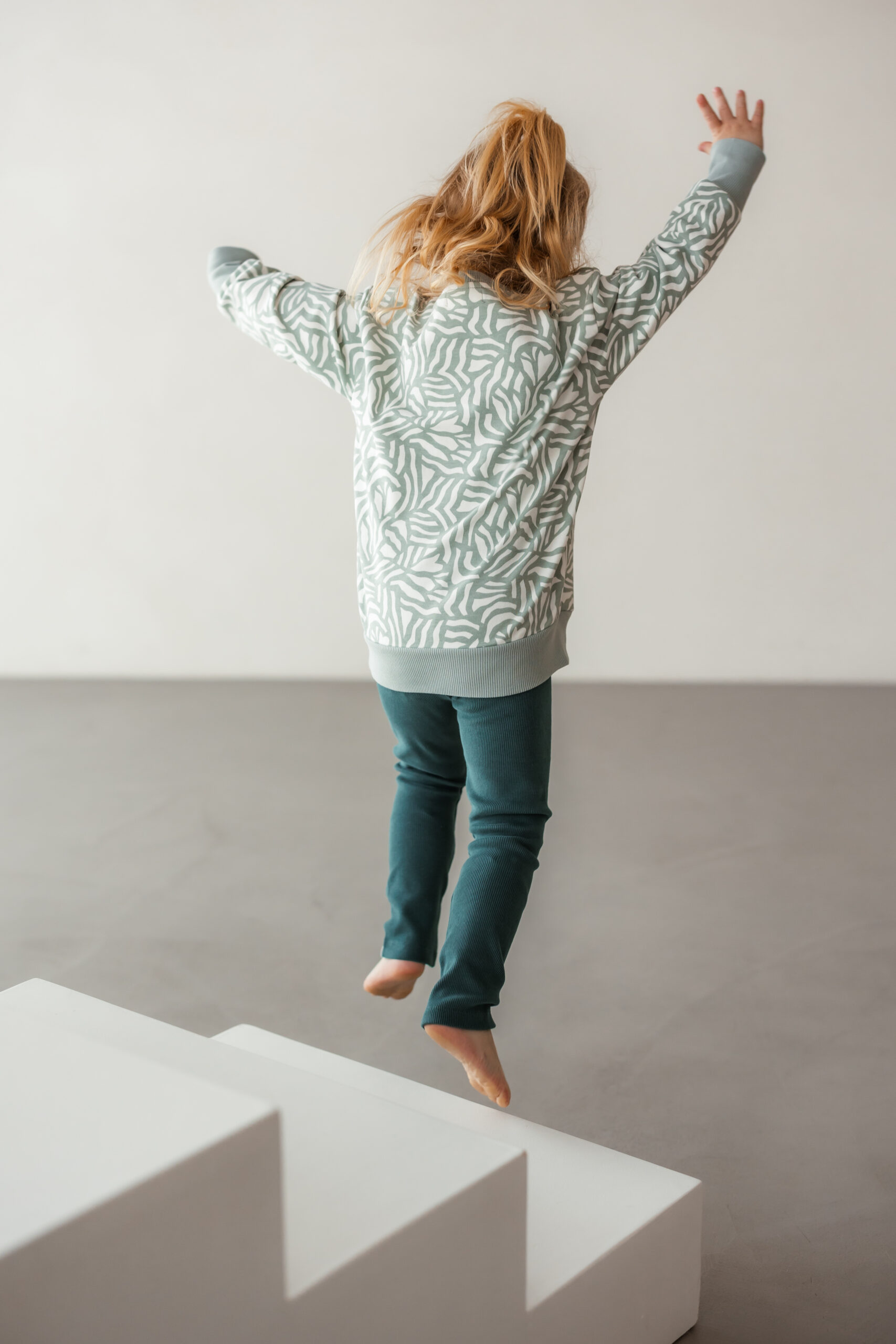 Sweatshirt "Mika" mint – Bild 7